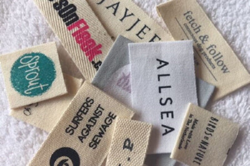 in nhãn mác vải quần áo