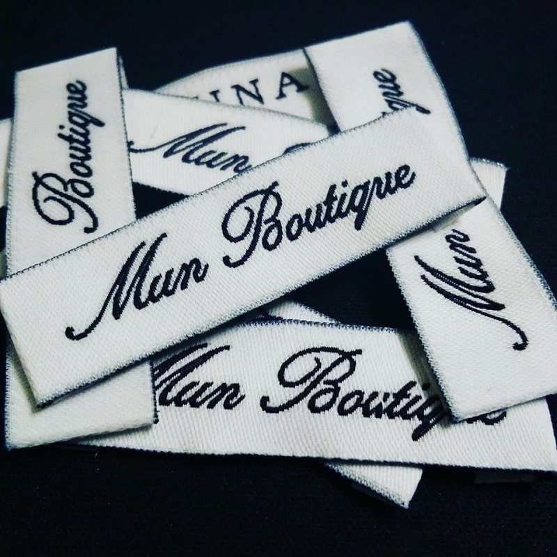 xưởng in nhãn vải quần áo